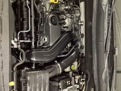 Certified 2023 Volkswagen Taos SEL image 22