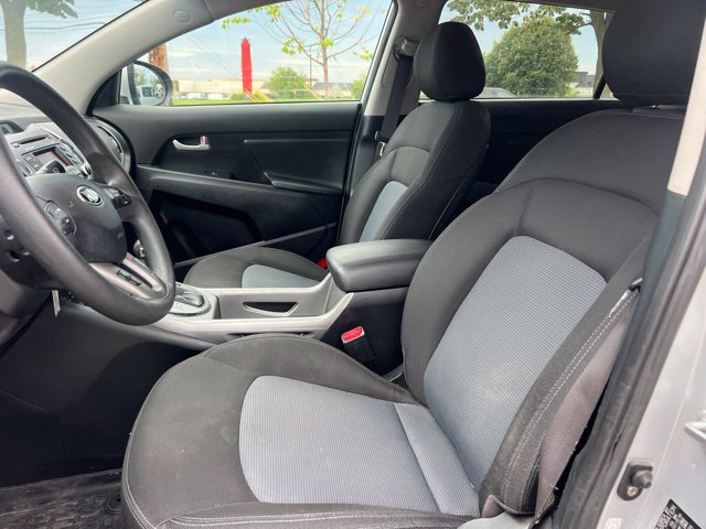 Used 2016 Kia Sportage LX AWD/4WD image 17
