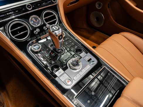Used 2024 Bentley Continental GT Mulliner AWD/4WD image 31