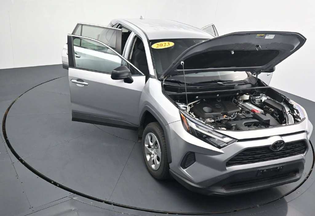 Used 2023 Toyota RAV4 LE FWD image 39