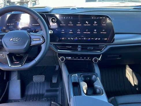 New 2026 Chevrolet Equinox EV RS image 15