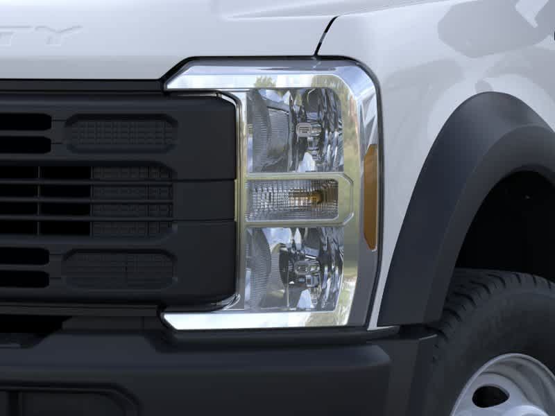 Used 2025 Ford F550 4x4 Regular Cab Super Duty image 27