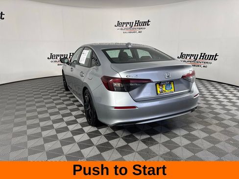 Used 2025 Honda Civic Sport image 9