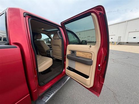 Used 2011 Ford F150 Lariat w/ Lariat Chrome Pkg AWD/4WD image 25