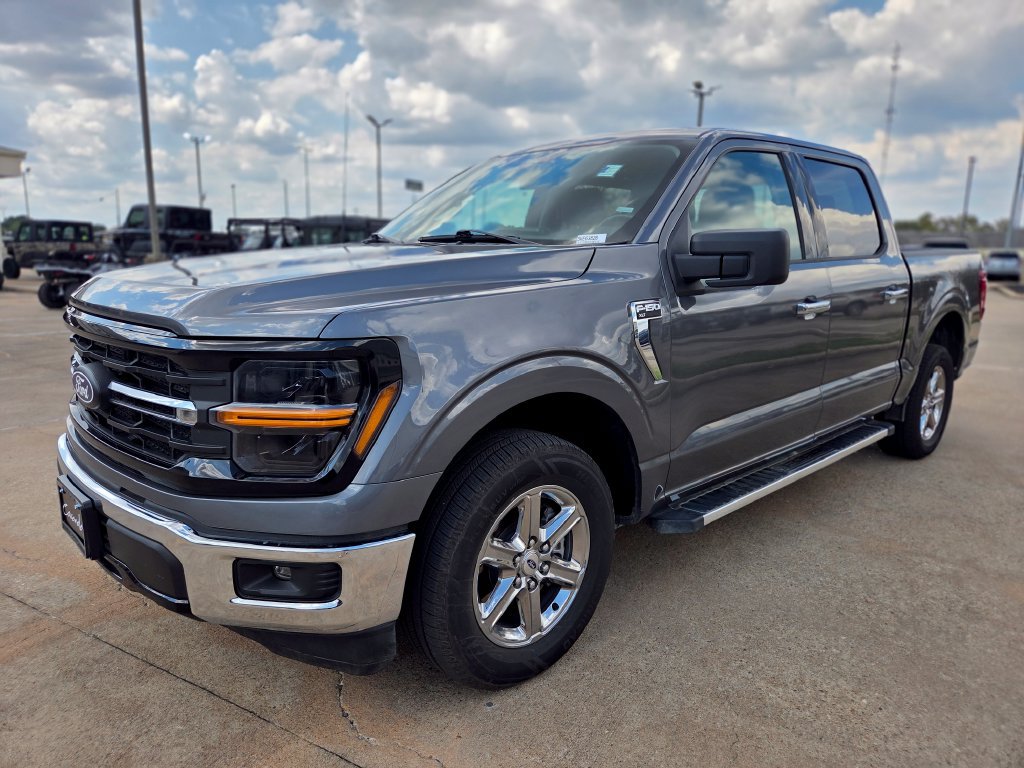 Used 2025 Ford F150 XLT w/ Equipment Group 301A Standard RWD image 1