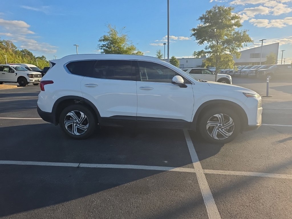 Used 2023 Hyundai Santa Fe SEL FWD image 5