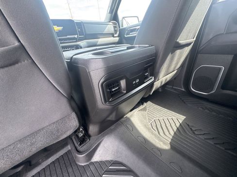 Used 2023 Chevrolet Silverado 1500 LT AWD/4WD image 11