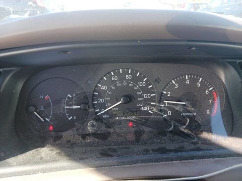 Used 2000 Toyota Camry LE image 3