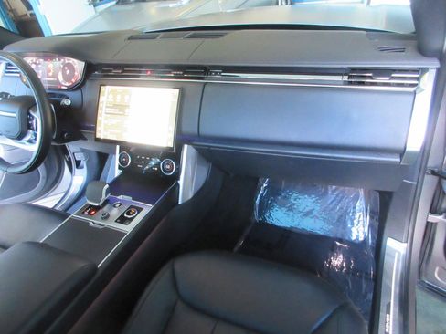 Used 2023 Land Rover Range Rover SE AWD/4WD image 33