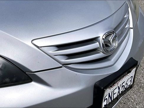 Used 2005 MAZDA MAZDA3 s FWD image 33