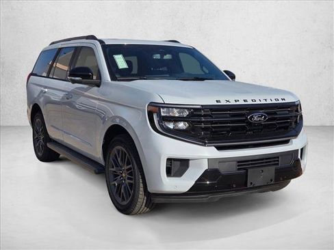 New 2026 Ford Expedition Platinum w/ Stealth Appearance Package image 7