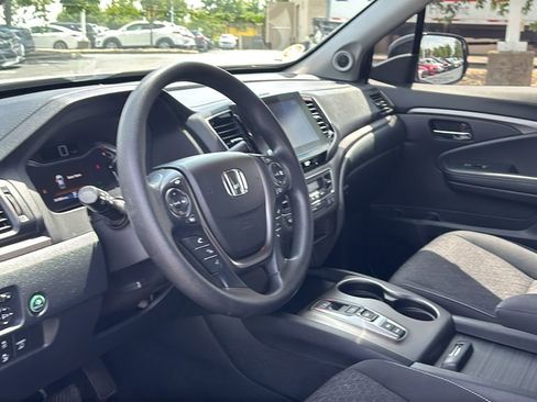 Certified 2023 Honda Ridgeline Sport image 25