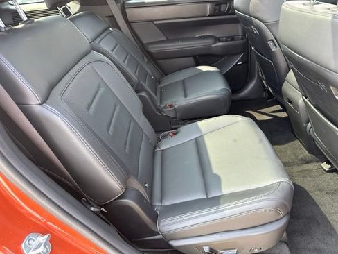 Used 2024 Hyundai Santa Fe Calligraphy AWD/4WD image 14