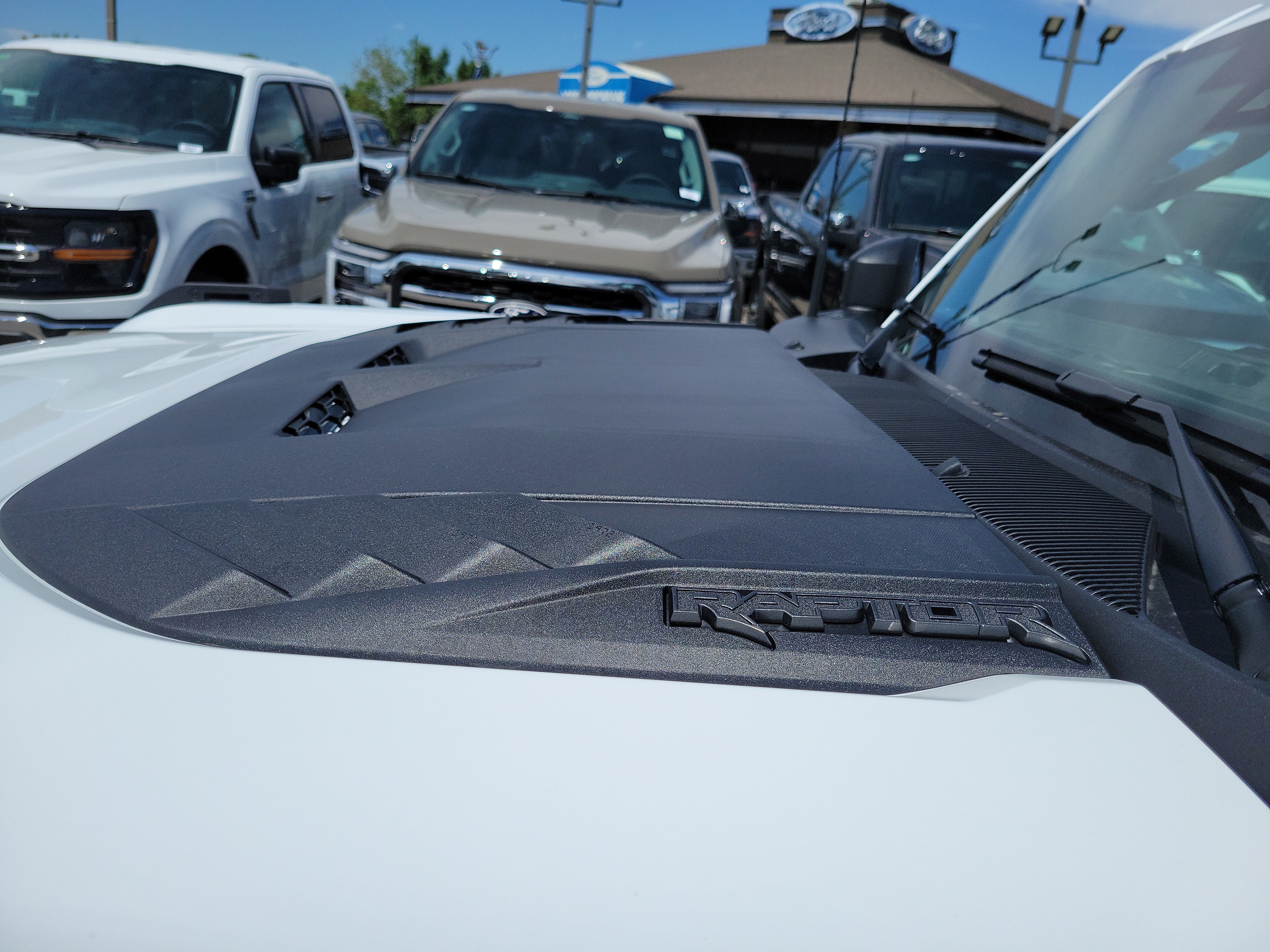 New 2026 Ford Bronco Raptor AWD/4WD image 9
