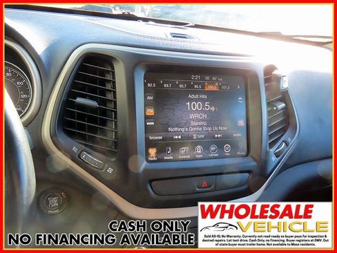 Used 2015 Jeep Cherokee Limited image 16