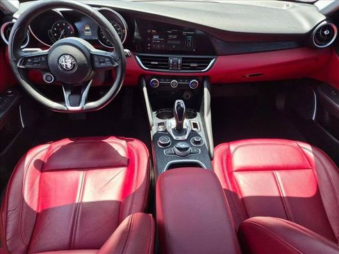 Used 2021 Alfa Romeo Giulia Sprint w/ Active Assist 1 Package RWD image 17