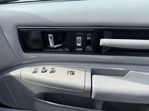 Used 1996 Chevrolet Impala SS RWD image 15