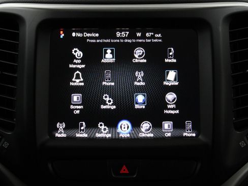 Used 2018 Jeep Cherokee Latitude Plus FWD image 23