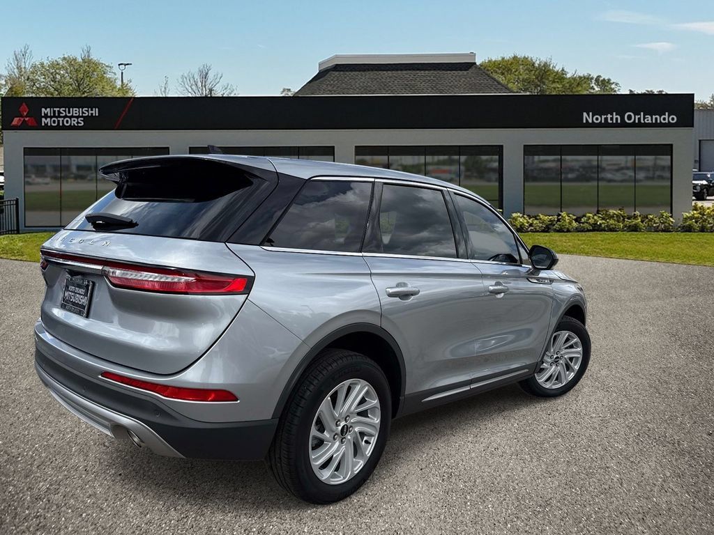 Used 2023 Lincoln Corsair FWD image 5