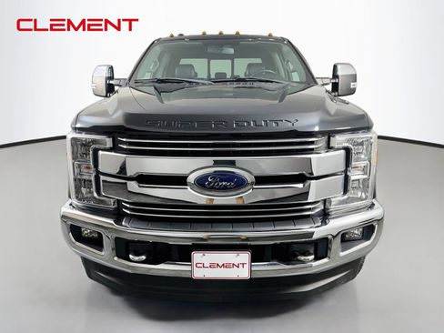 Used 2017 Ford F250 Lariat w/ Chrome Package AWD/4WD image 2