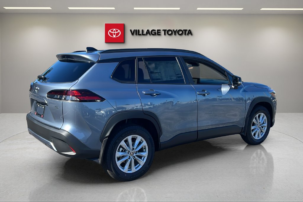 New 2026 Toyota Corolla Cross LE FWD image 5
