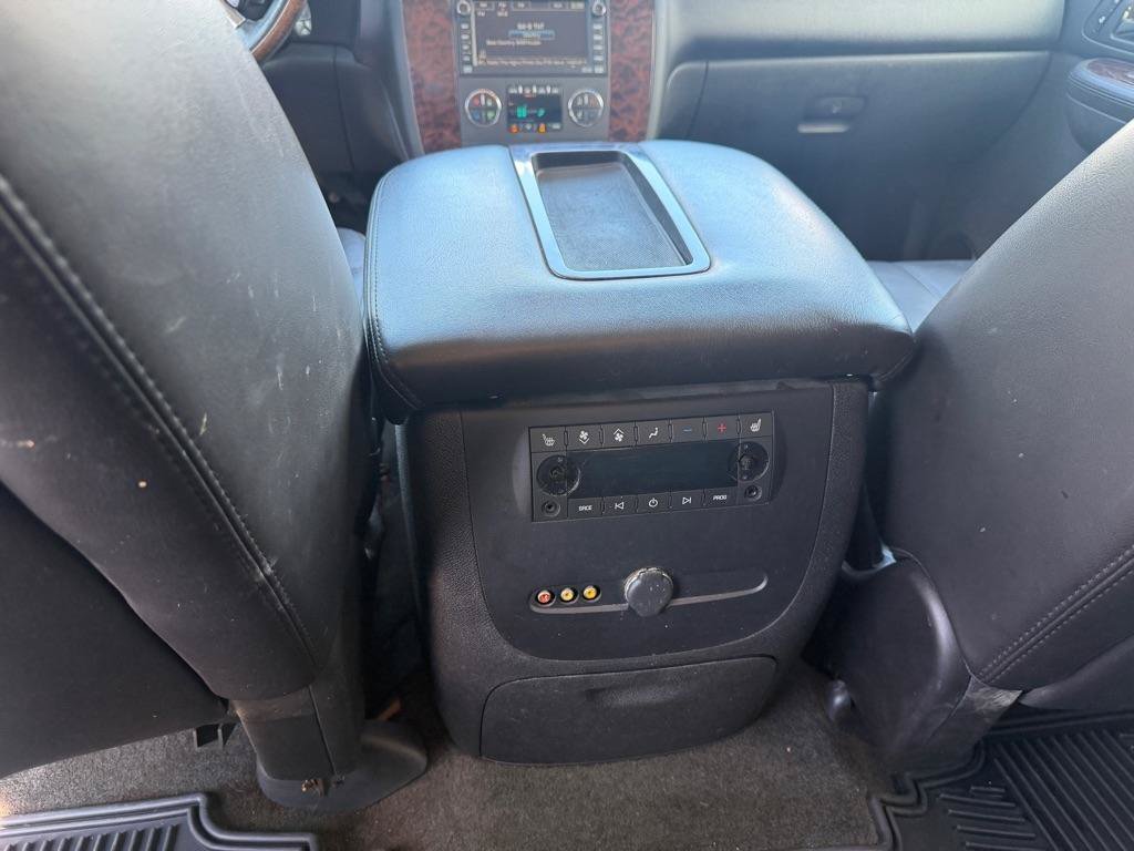 Used 2007 GMC Yukon Denali AWD/4WD image 16