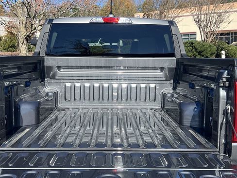 New 2025 Ford Maverick XLT w/ 4K Tow Package image 23