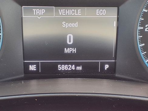 Used 2018 Chevrolet Equinox LS image 21