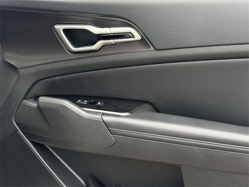 Used 2024 Kia Sportage EX image 28