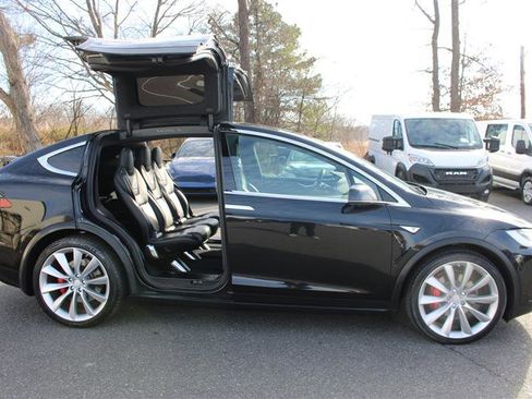 Used 2016 Tesla Model X P90D image 9