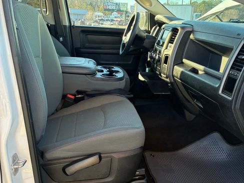 Used 2018 RAM 1500 Express w/ Express Value Package AWD/4WD image 29