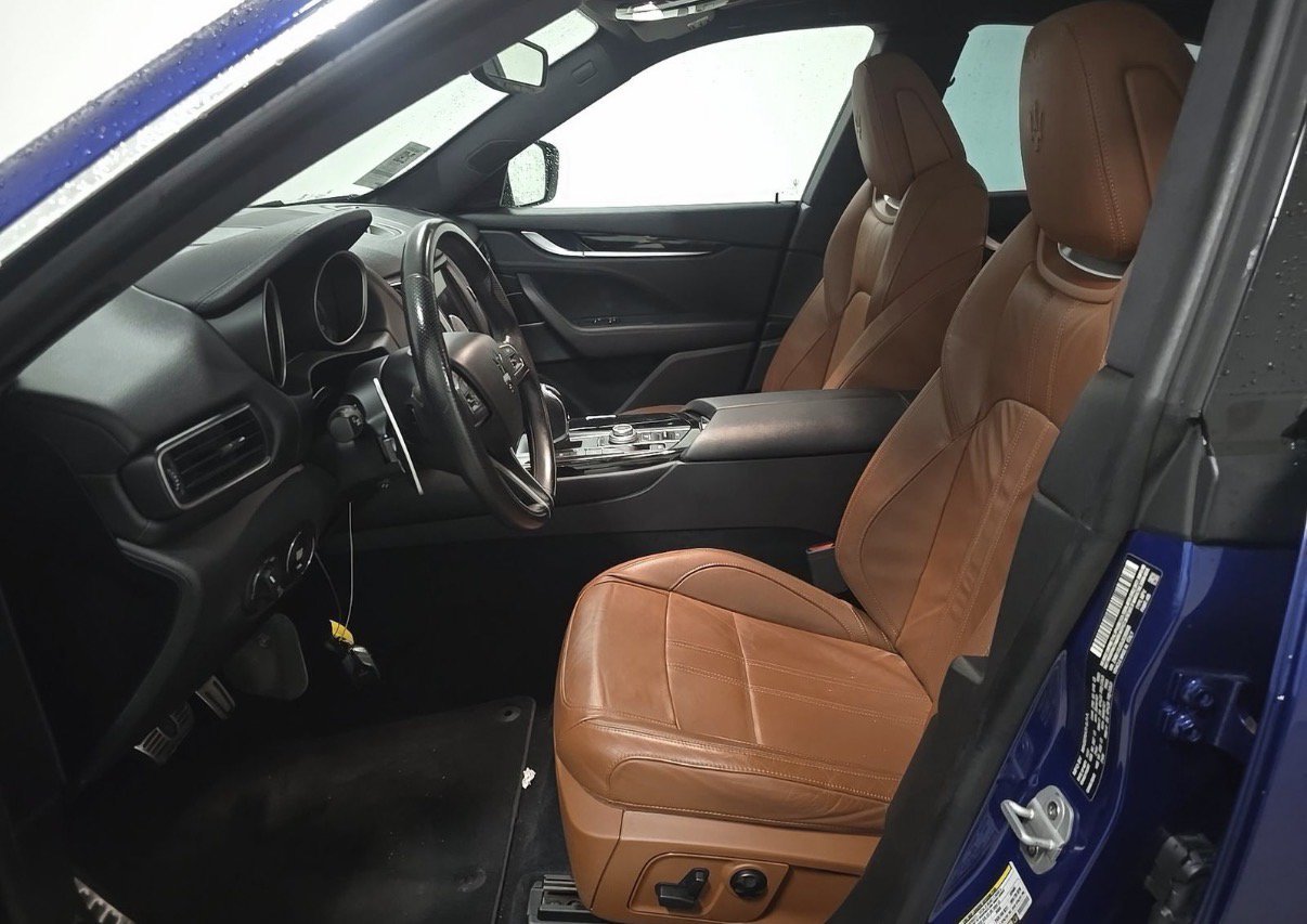 Used 2018 Maserati Levante GranSport AWD/4WD image 7