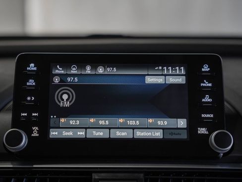 Used 2020 Honda Accord Touring image 18