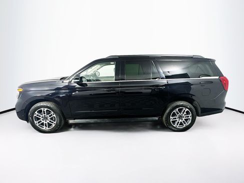 Used 2025 Ford Expedition Max Active AWD/4WD image 4