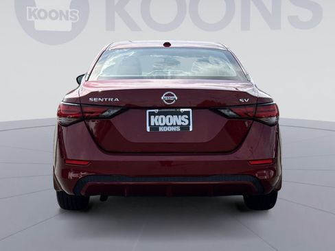 Used 2021 Nissan Sentra SV w/ SV Premium Package FWD image 5