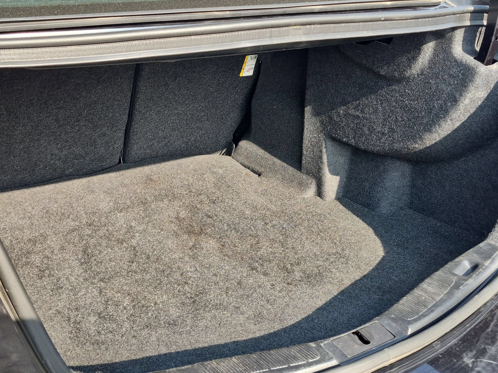 Used 2020 Ford Fusion SE FWD image 30