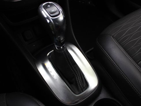 Used 2016 Buick Encore Convenience FWD image 26
