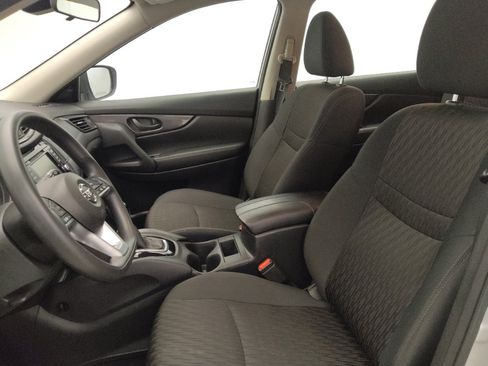 Used 2020 Nissan Rogue S FWD image 17