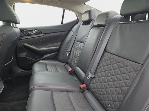 Used 2019 Nissan Maxima Platinum w/ Sport Mat Group image 16
