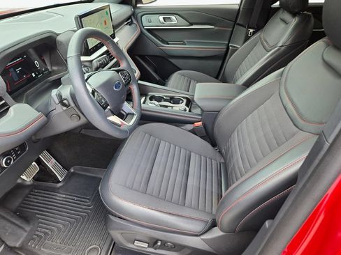 Used 2025 Ford Explorer ST-Line w/ Premium Package RWD image 14