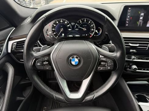 Used 2019 BMW 530i xDrive w/ Convenience Package image 12