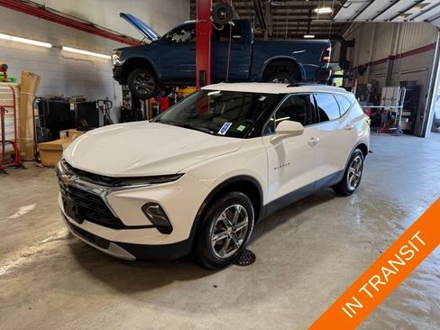 Used 2026 Chevrolet Blazer LT w/ Convenience Package AWD/4WD image 1