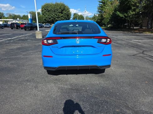 Used 2022 Honda Civic Sport image 6