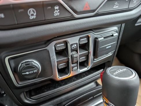 New 2026 Jeep Gladiator Sport image 26