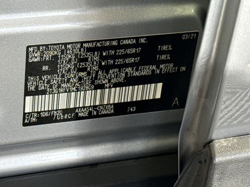Used 2021 Toyota RAV4 LE AWD/4WD image 27