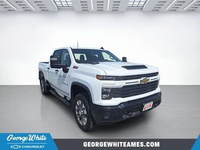 Used 2025 Chevrolet Silverado 2500 Custom w/ Custom Value Package