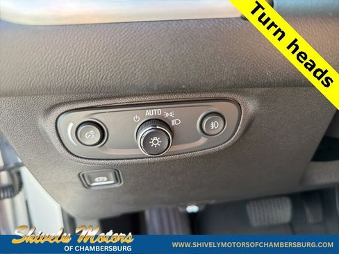 Used 2022 GMC Terrain SLT image 19