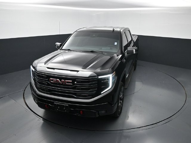 Used 2024 GMC Sierra 1500 AT4 w/ Technology Package AWD/4WD image 25