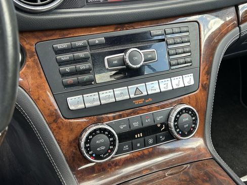 Used 2016 Mercedes-Benz SL 550 image 25