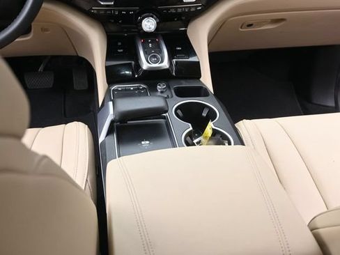 Used 2023 Acura MDX SH-AWD image 31